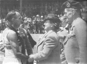 1939.10 Winners Laurels At Royal Scottish Gathering.